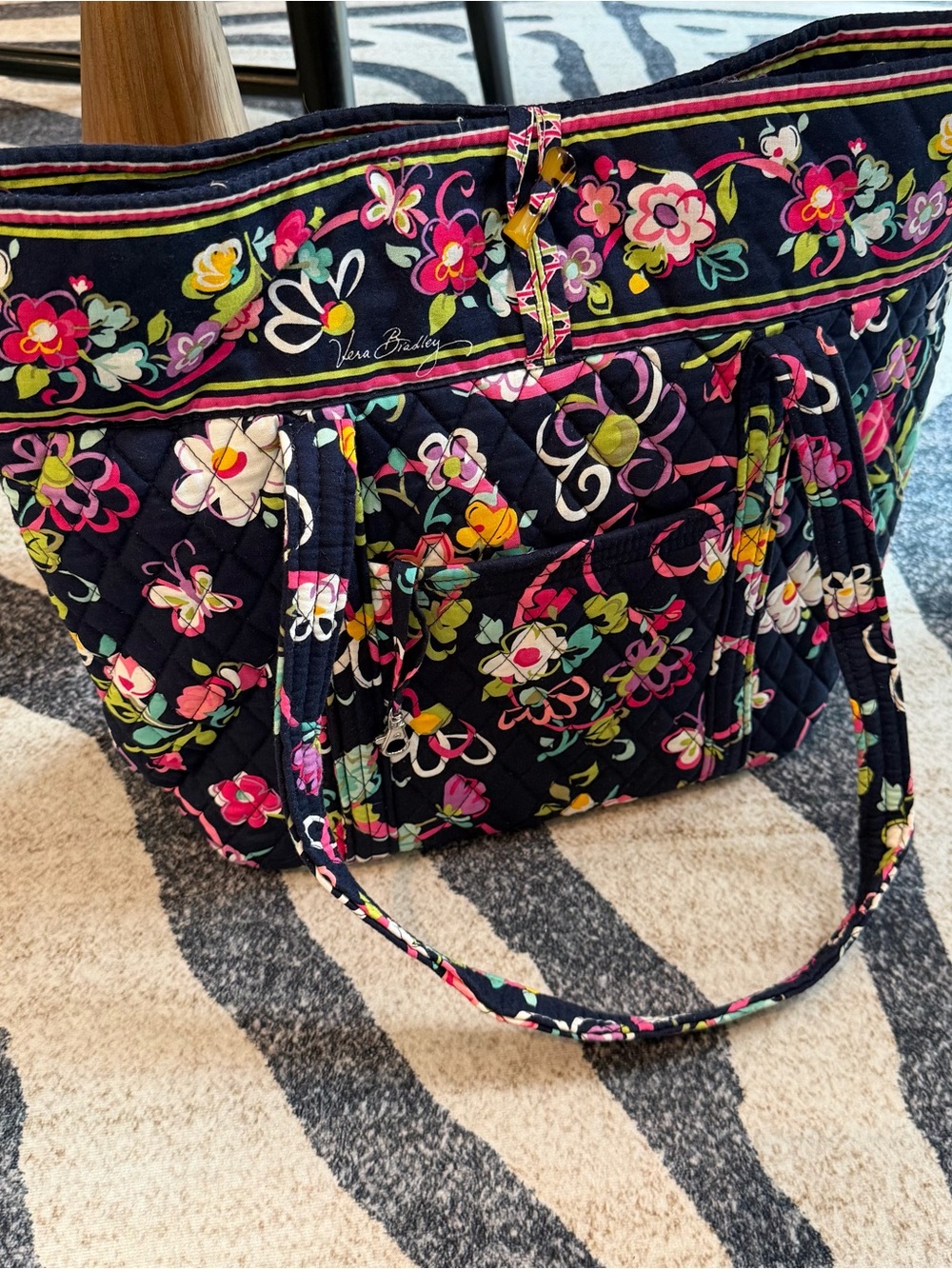 Vera Bradley Blue White Pink Daisy Floral Large Travel Tote Purse Bag